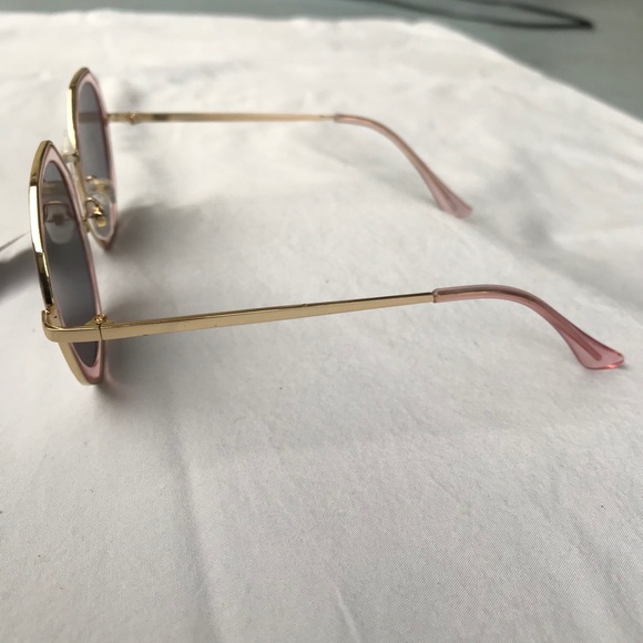 NWT Retro Geometric Sunglasses - Picture 9 of 15